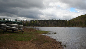 Picture of shoreline of Hinsberger Lake at Spirit Point